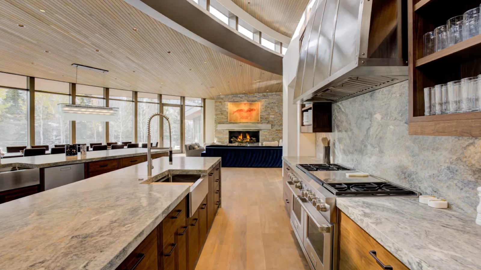 Range and marble splashback in the kitchen