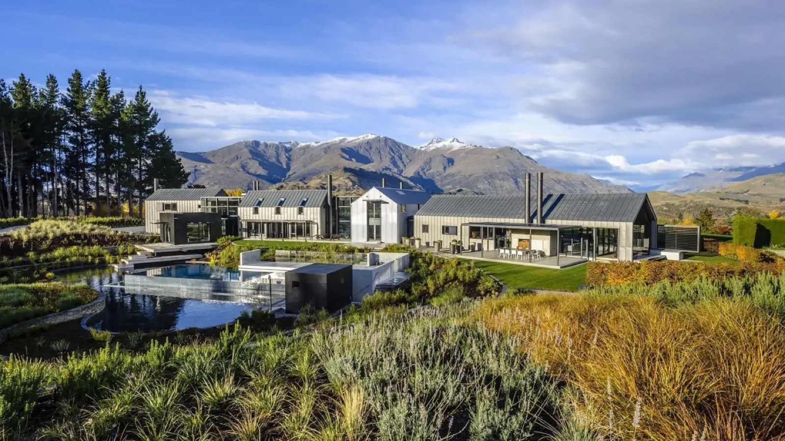 Lodge at The Hills