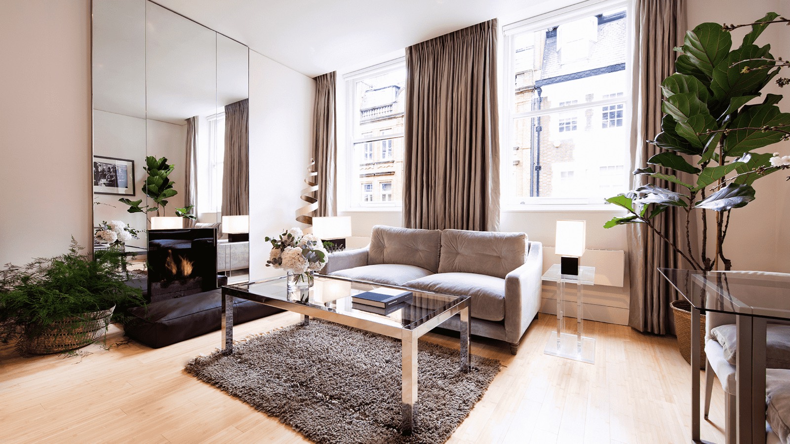 Deluxe Apartment, No. 5 Maddox Street