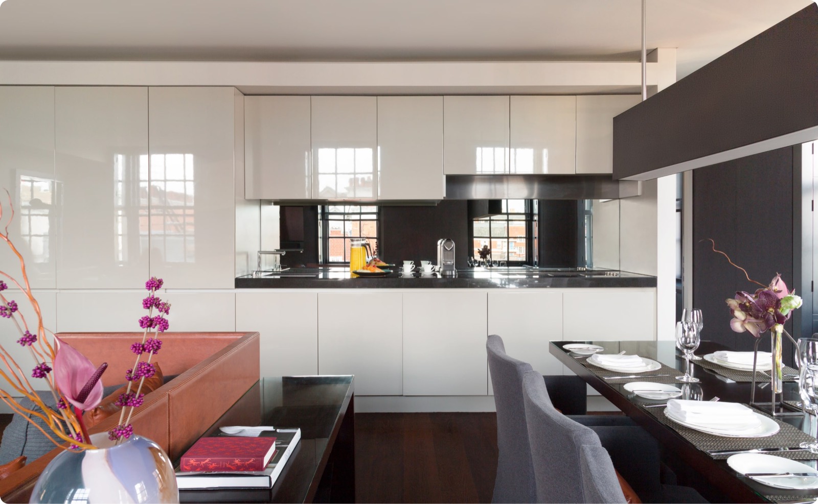 Fitted kitchen open to the dining table